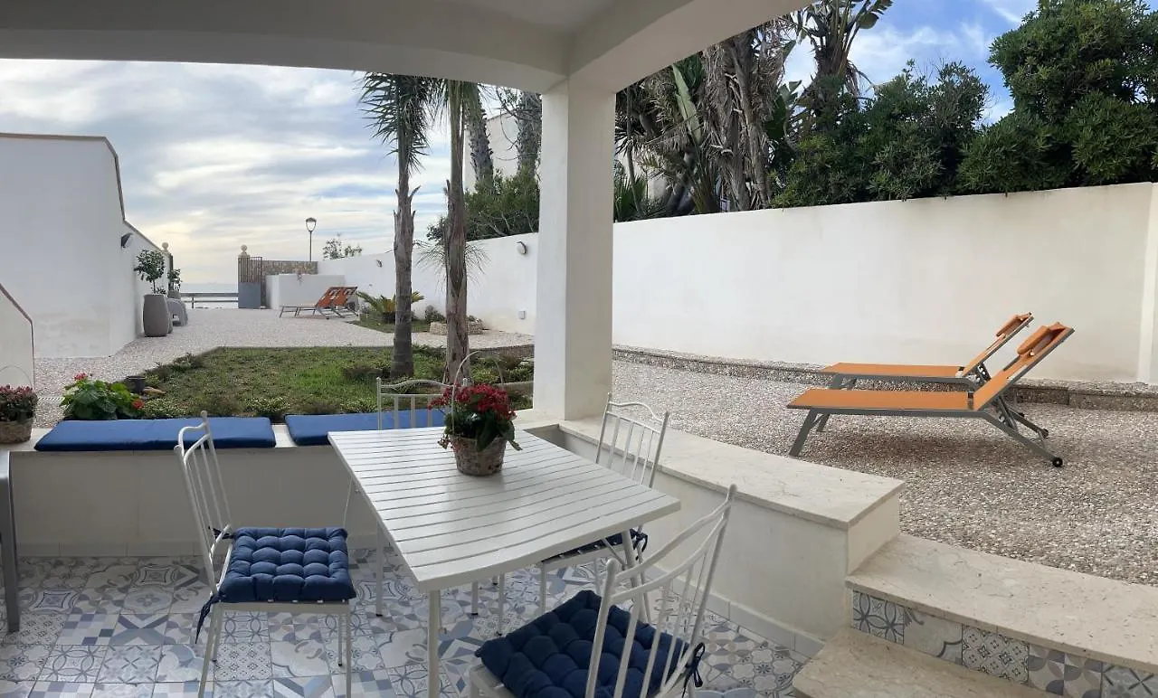 Appartamento Mare In Villa Giulia Sul Mare Marausa Apartmán